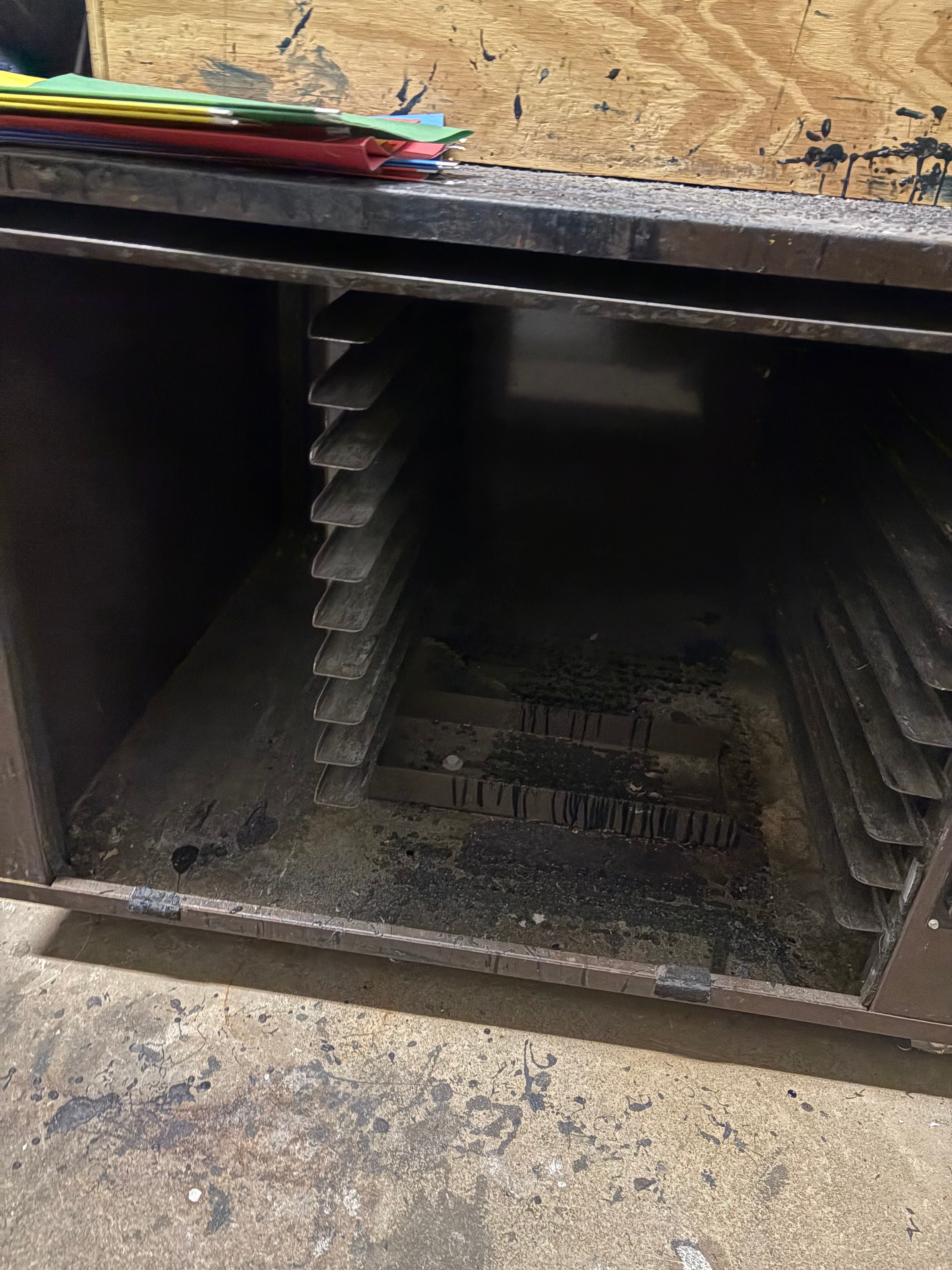 Brown Tradewinds Screen Dryer – 10 Drying Spaces, 40' Wide, Perfect for Reclaim!